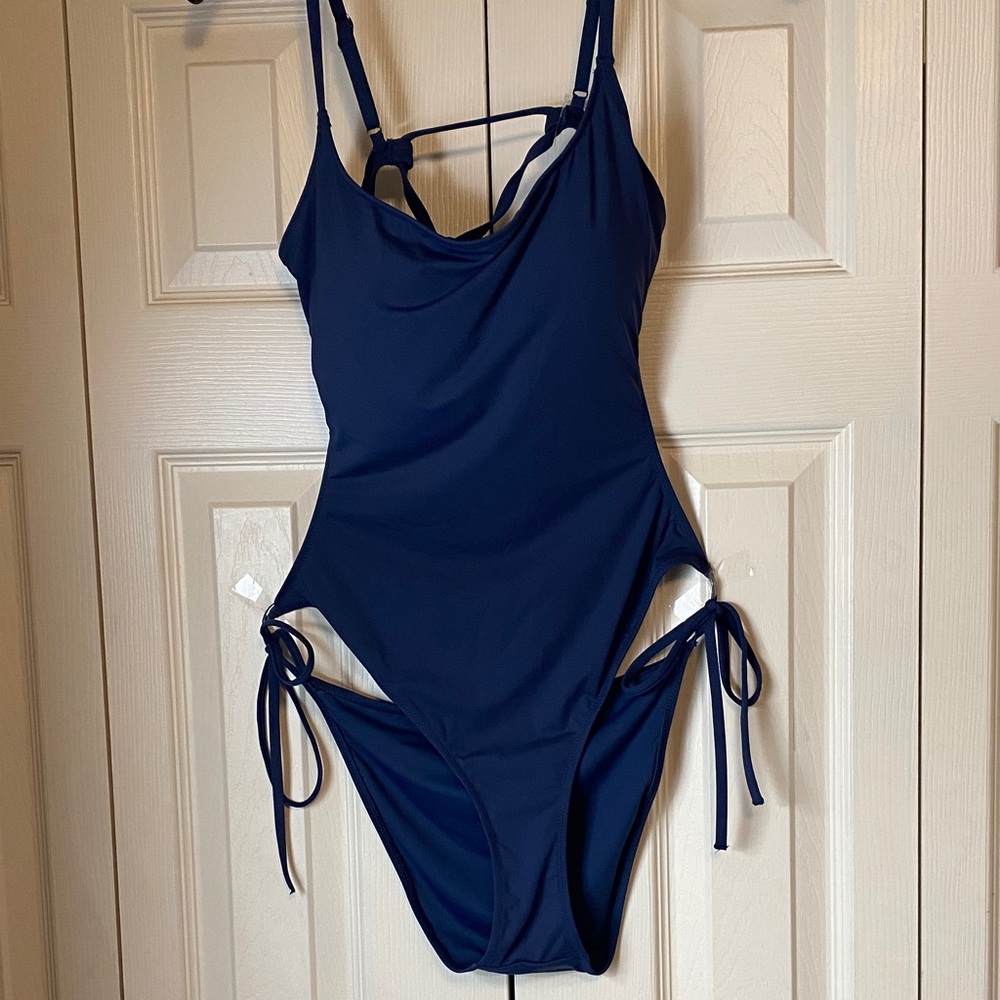 Dobreva Navy One-Piece Swimsuit with Adjustable Side  ties, Strappy backless M
